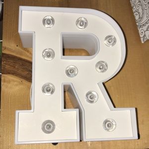 R Marquee Light